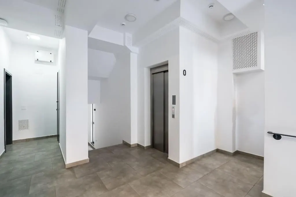 Central 17 Apartment - New Building & Parking Bucharest
