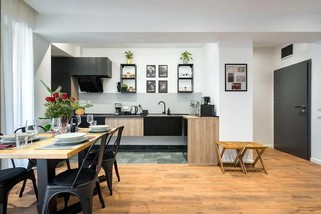 Central 17 Apartment - New Building & Parking Bucharest Romania