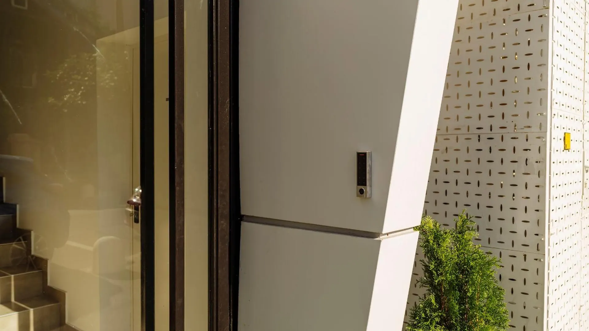Central 17 Apartment - New Building & Parking Bucharest Romania